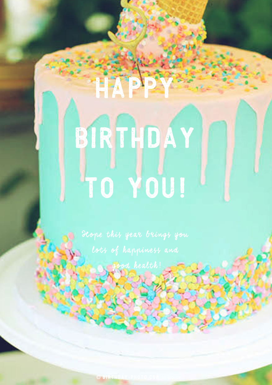 ガーリーでポップなお誕生日ケーキの画像